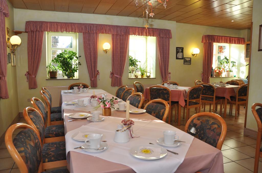 Pension Lindenhof Kromsdorf Exterior photo
